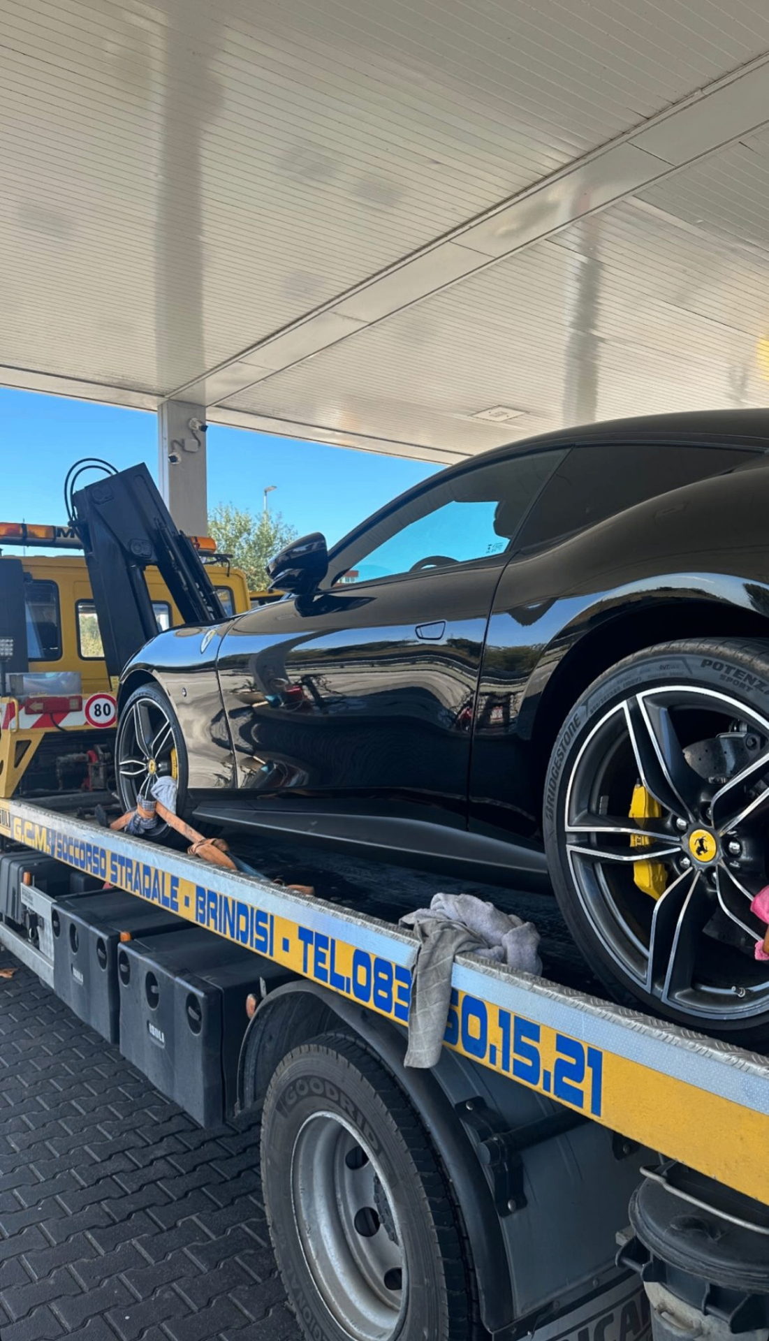 Soccorso Ferrari · auto sportive